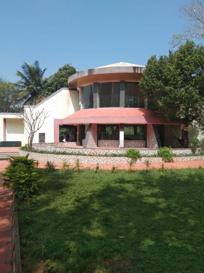 Kstdc Hotel Mayura Pavithra Yediyur Kunigal Bagian luar foto